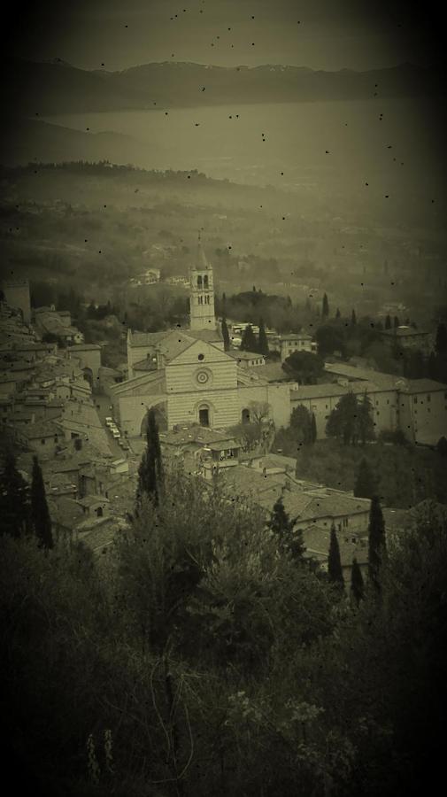Casa Del Frate Lägenhet Assisi Exteriör bild