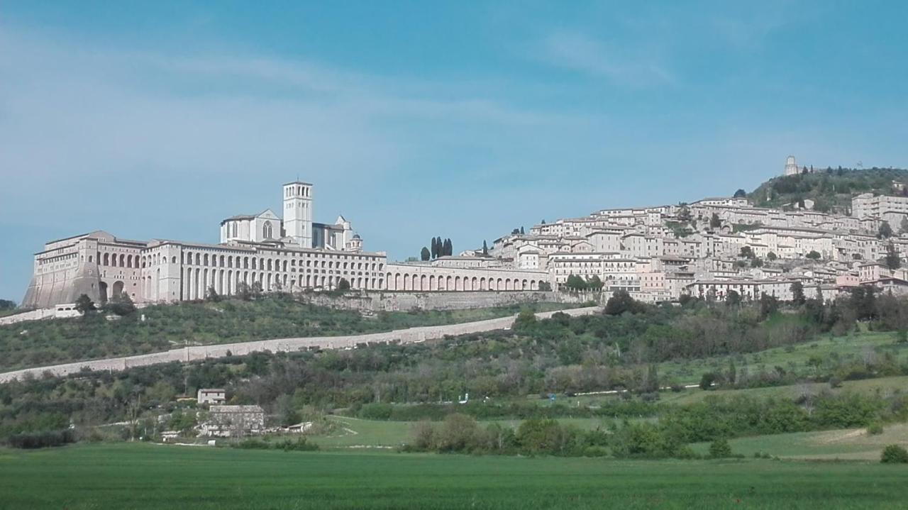 Casa Del Frate Lägenhet Assisi Exteriör bild