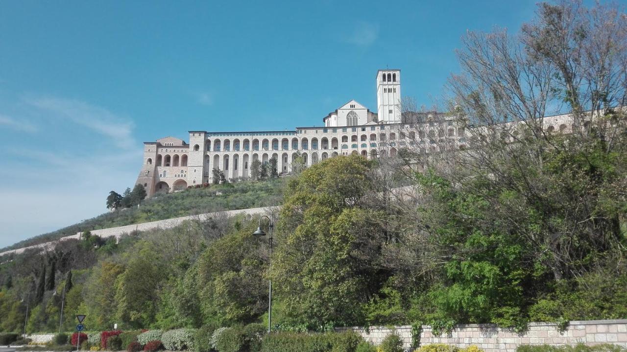 Casa Del Frate Lägenhet Assisi Exteriör bild