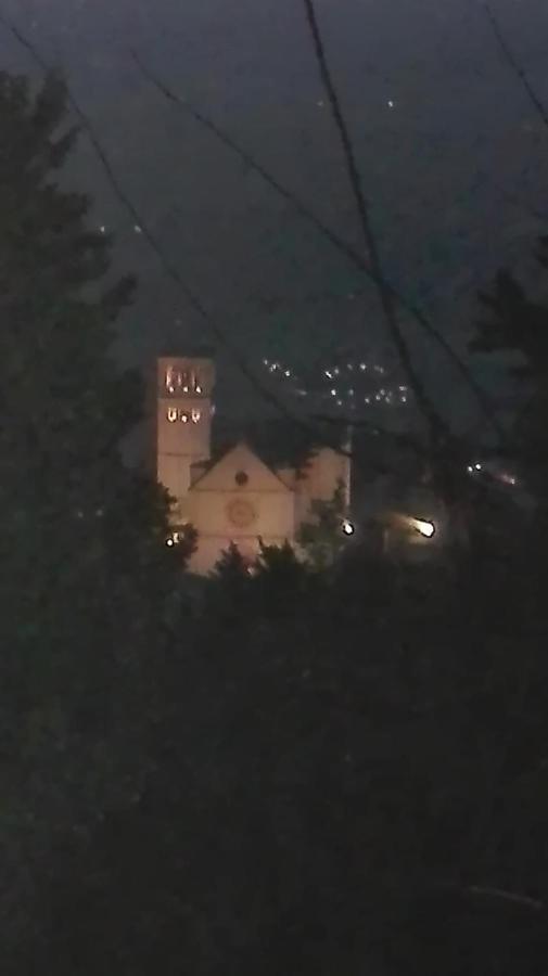 Casa Del Frate Lägenhet Assisi Exteriör bild